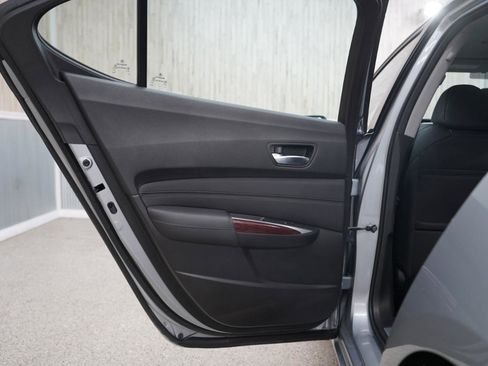Used 2017 Acura TLX FWD image 36