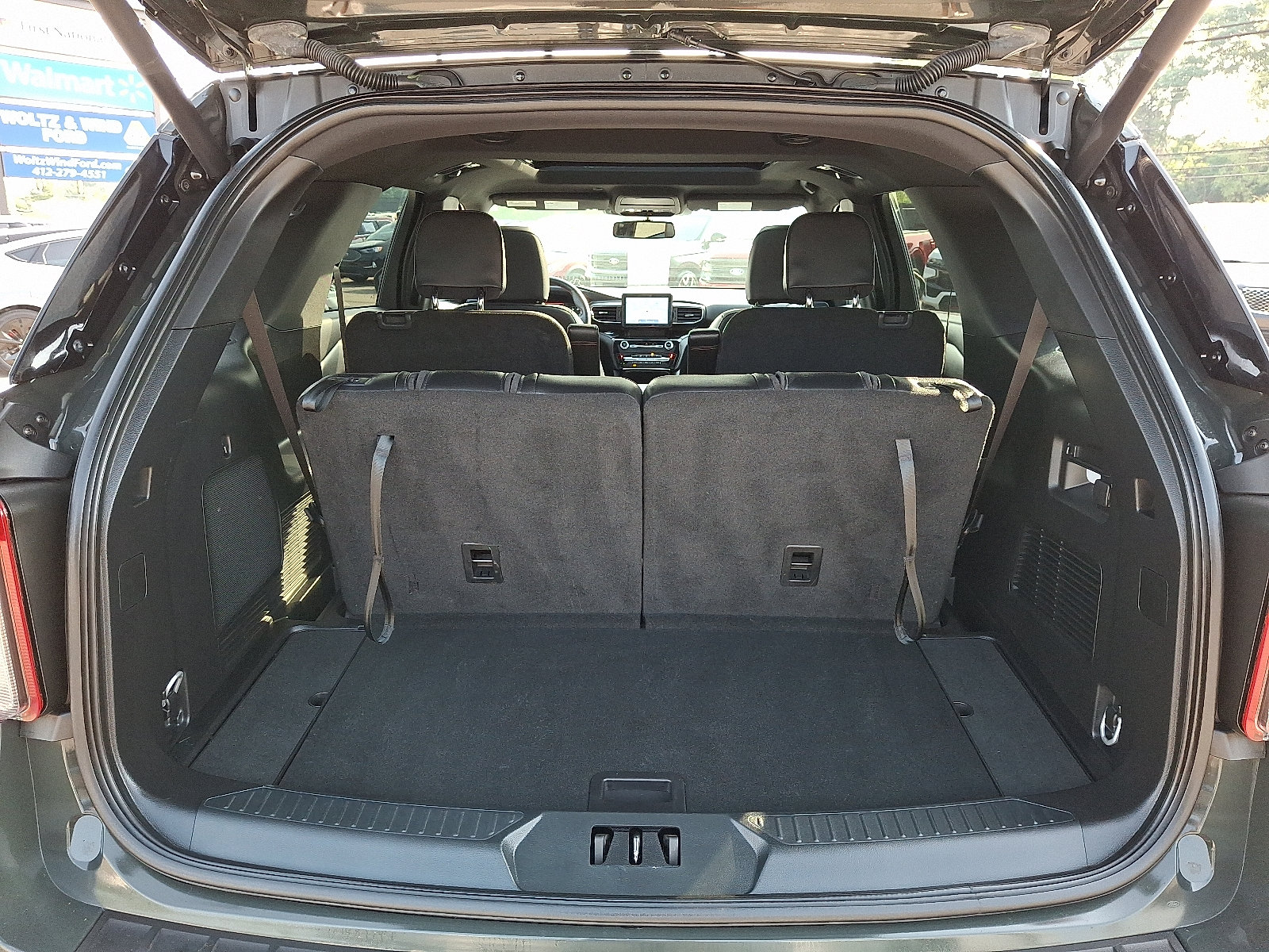 Used 2023 Ford Explorer ST-Line w/ Class IV Trailer Tow Package AWD/4WD image 29