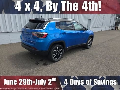 Used 2022 Jeep Compass Limited AWD/4WD image 5