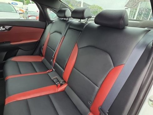 Used 2020 Kia Forte EX w/ EX Special Edition FWD image 13