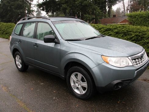 Used 2011 Subaru Forester 2.5X image 2