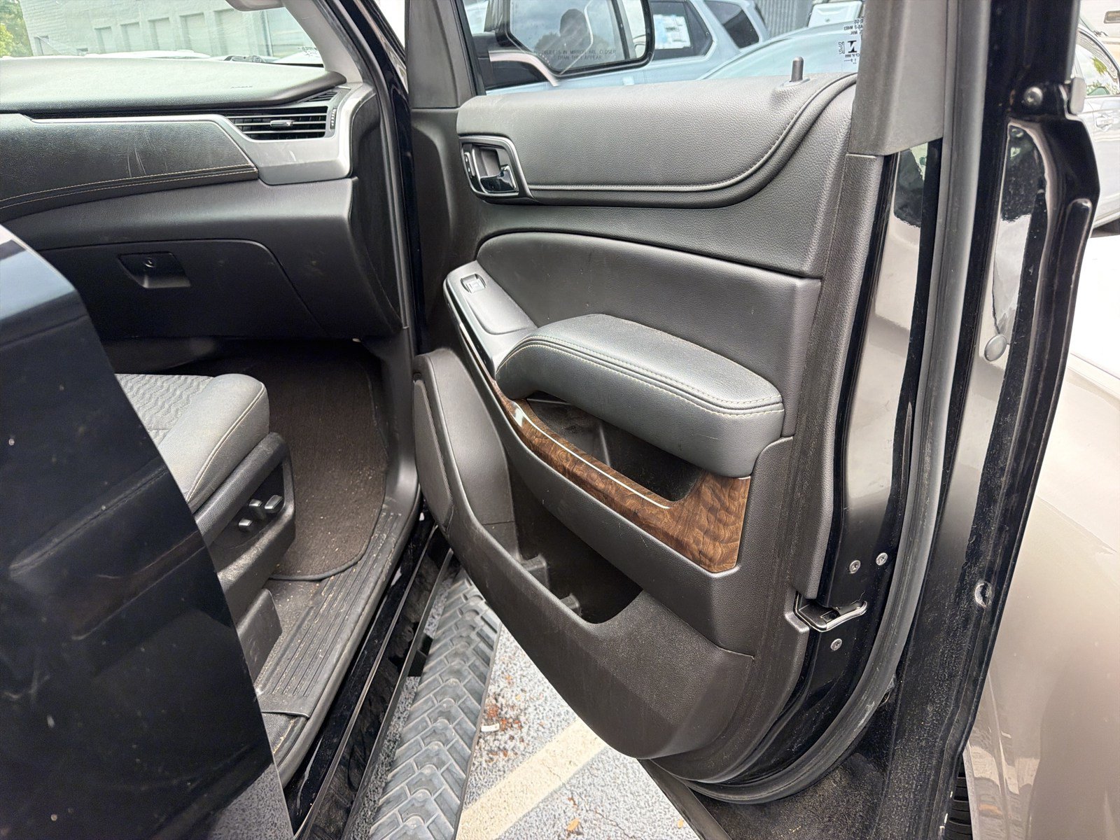 Used 2020 Chevrolet Tahoe LS RWD image 27