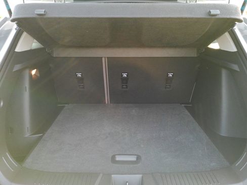 Used 2025 Chevrolet Trax ACTIV w/ Sunroof Package FWD image 8