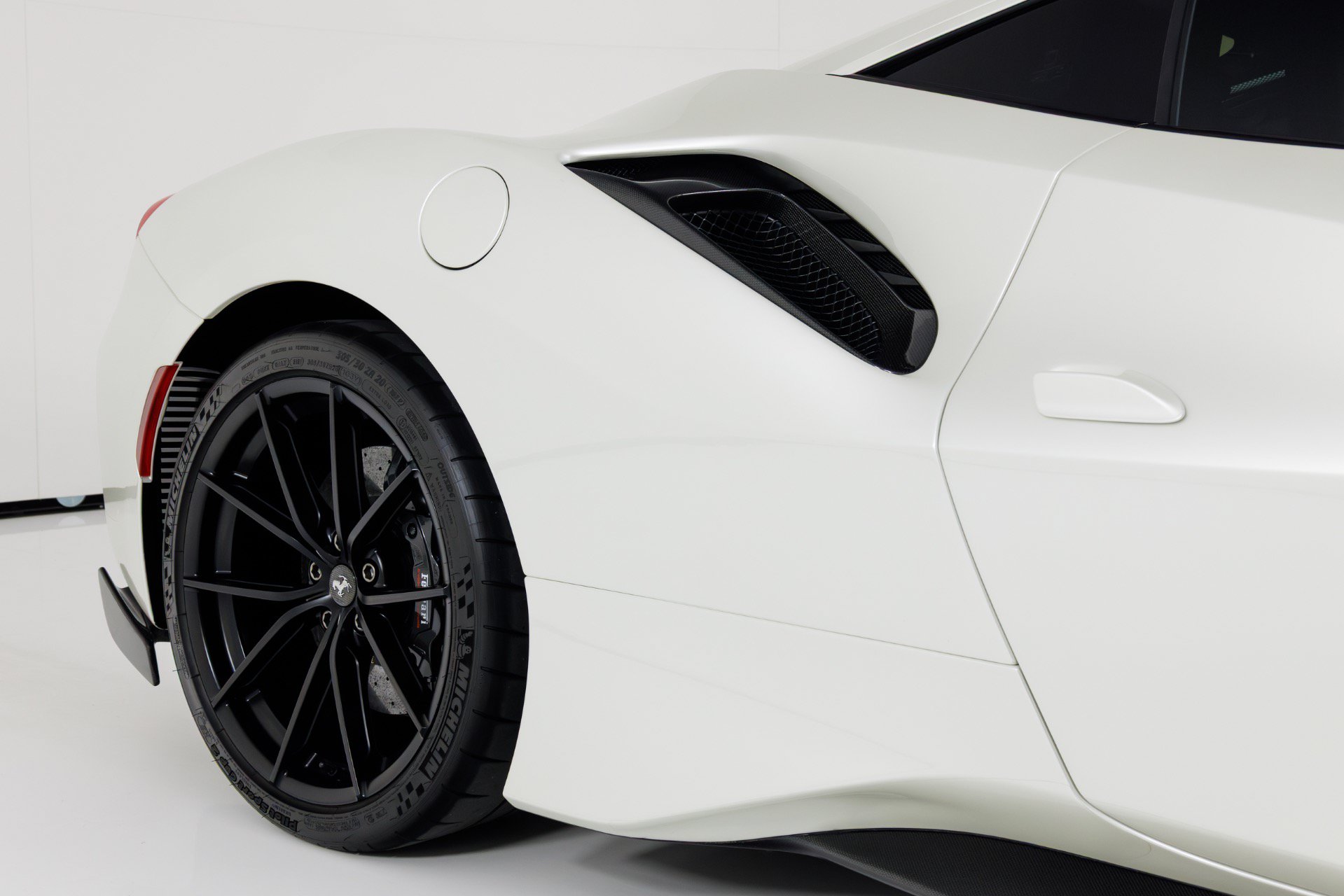 Used 2020 Ferrari 488 Pista Coupe RWD image 60