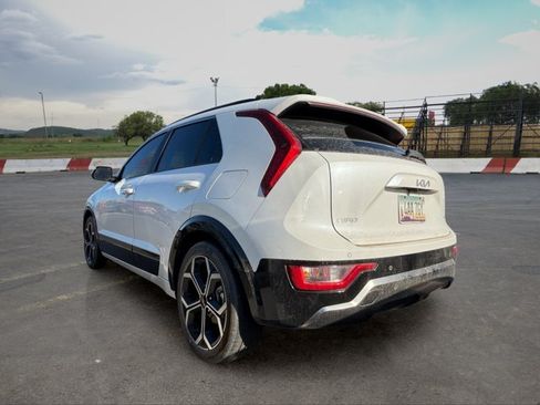 Certified 2024 Kia Niro EX Touring FWD image 4