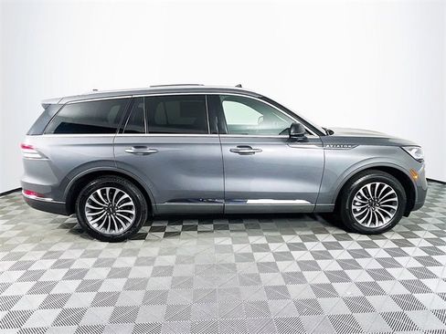 Used 2022 Lincoln Aviator Reserve w/ Elements Package Plus image 9