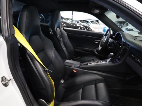 Used 2015 Porsche 911 Turbo S w/ Premium Plus Package image 40