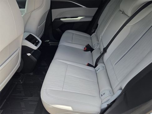 New 2025 Cadillac Lyriq Sport image 31