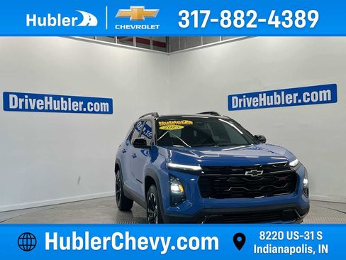 Used 2025 Chevrolet Equinox RS w/ Convenience Package III AWD/4WD image 1