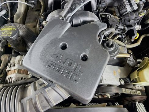 Used 2011 Ford Ranger XLT image 27