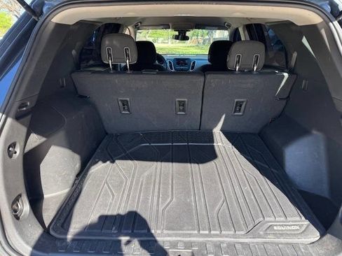 Used 2020 Chevrolet Equinox LS w/ LS Convenience Package image 16