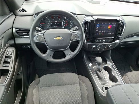 Used 2023 Chevrolet Traverse LT w/ LPO, Floor Liner Package AWD/4WD image 2