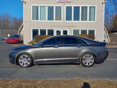 Used 2016 Lincoln MKZ Hybrid image 2