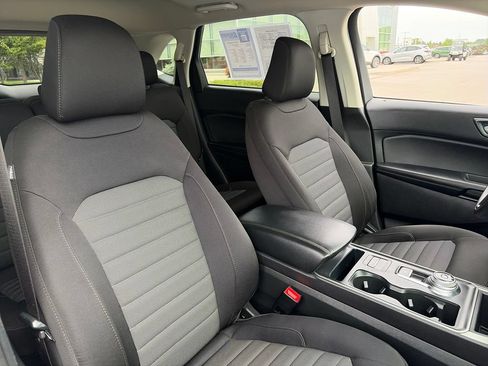 Used 2024 Ford Edge SE w/ Black Appearance Package AWD/4WD image 12
