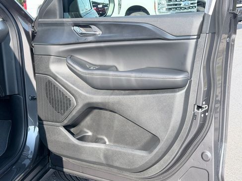 New 2026 Jeep Grand Cherokee Laredo RWD image 28