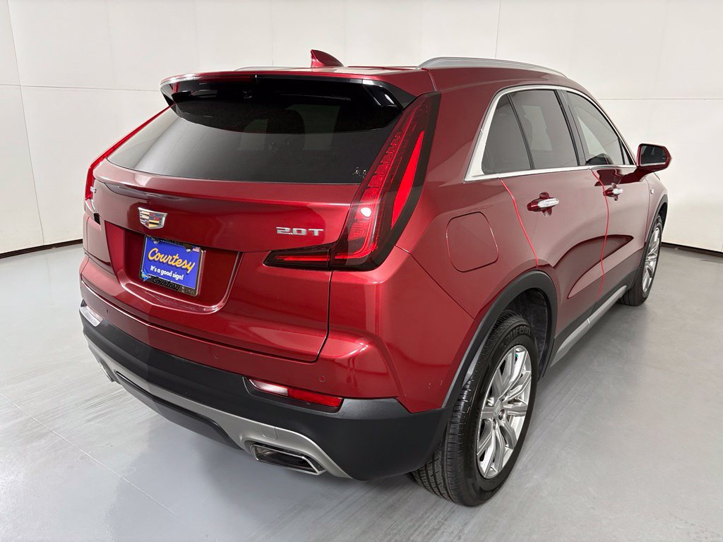 Used 2019 Cadillac XT4 Premium Luxury w/ Driver Awareness Package FWD image 8