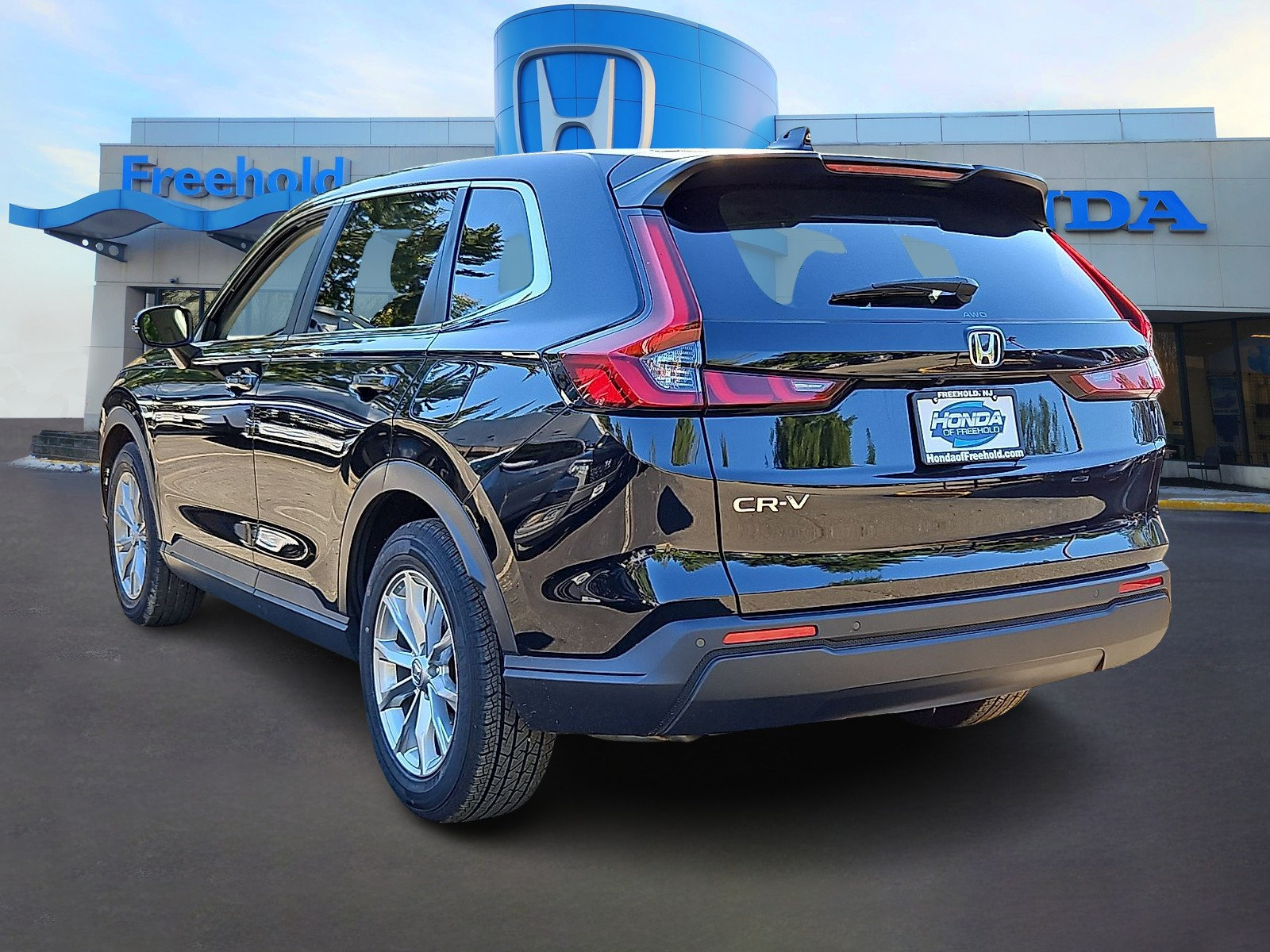 Used 2024 Honda CR-V EX-L image 4