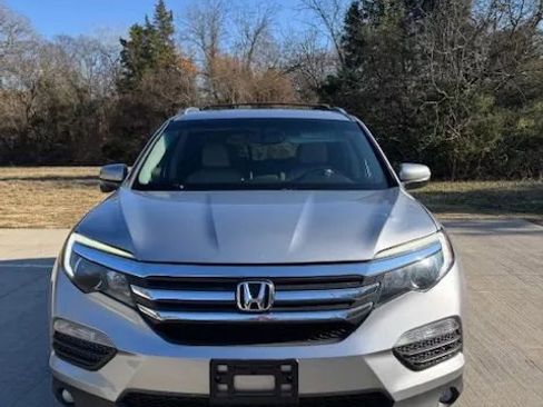Used 2017 Honda Pilot EX-L image 3