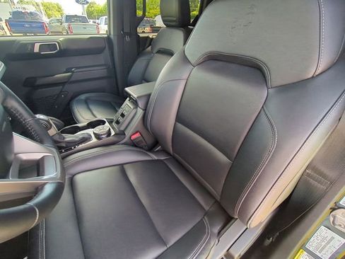 Used 2025 Ford Bronco Badlands AWD/4WD image 21
