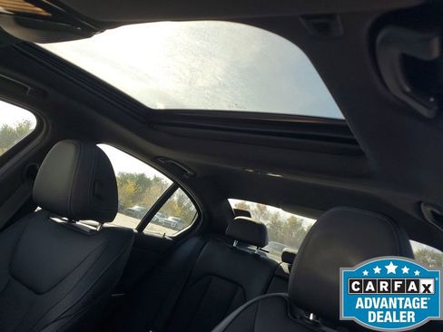 Used 2023 BMW 330i Sedan w/ M Sport Package image 31