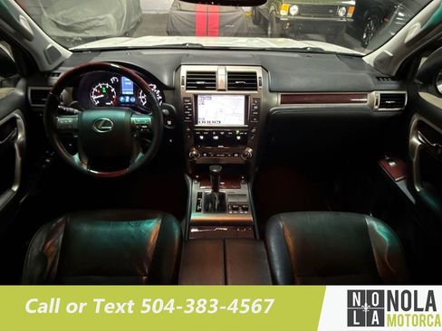 Used 2014 Lexus GX 460 w/ Premium Package AWD/4WD image 23