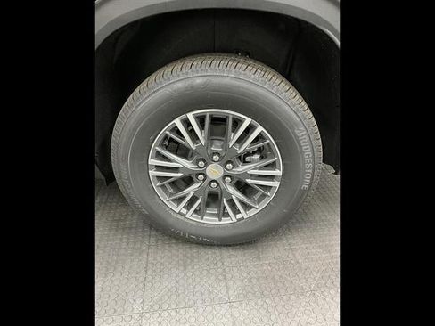 New 2026 Chevrolet Traverse LT w/ LPO, Floor Liner Package FWD image 40
