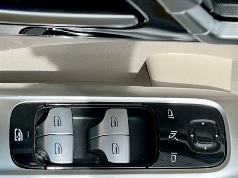 Certified 2026 Mercedes-Benz GLC 300 4MATIC image 34