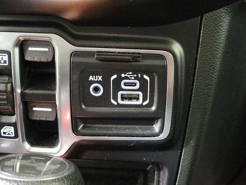 Used 2021 Jeep Wrangler Unlimited Sport AWD/4WD image 22