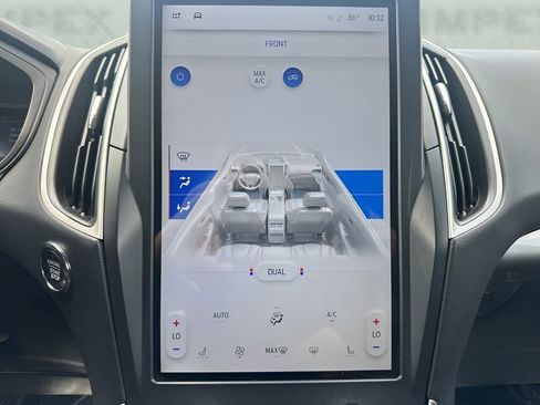 Used 2024 Ford Edge SEL image 19