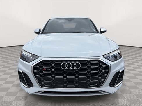 Certified 2023 Audi SQ5 Premium Plus w/ Premium Plus Package AWD/4WD image 8