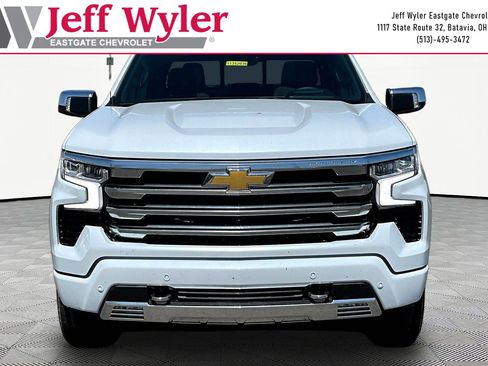 New 2026 Chevrolet Silverado 1500 High Country w/ Technology Package AWD/4WD image 2