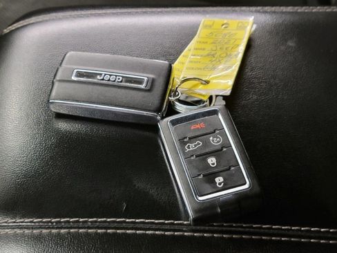 Used 2021 Jeep Grand Cherokee L Laredo AWD/4WD image 60