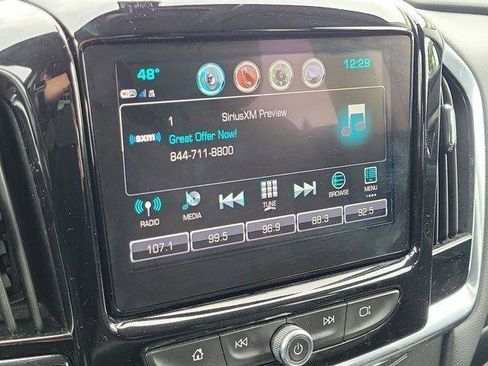 Used 2019 Chevrolet Traverse LT image 30