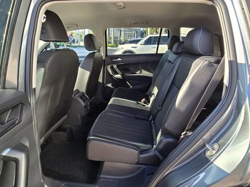 Certified 2023 Volkswagen Tiguan SE FWD image 14