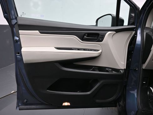 Certified 2025 Honda Odyssey EX-L image 30