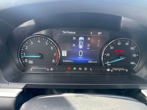 Used 2022 Ford Explorer XLT w/ Equipment Group 202A RWD image 16