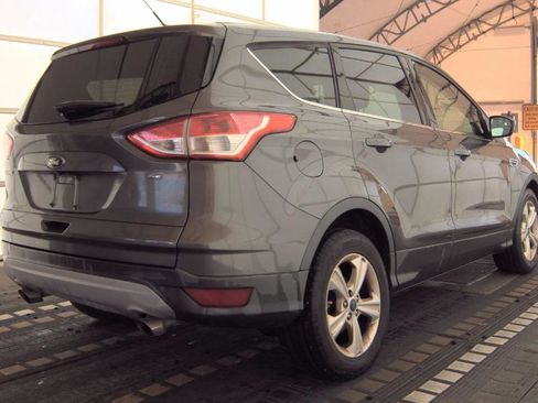 Used 2015 Ford Escape SE image 4