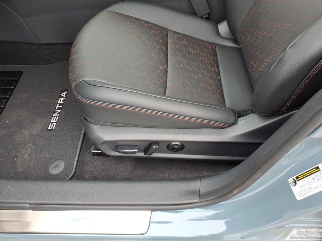 New 2026 Nissan Sentra SR w/ SR Premium Package FWD image 6