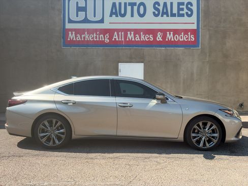 Used 2020 Lexus ES 350 F Sport w/ Accessory Package FWD image 4