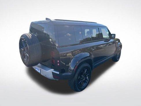 Used 2025 Land Rover Defender 110 S AWD/4WD image 6