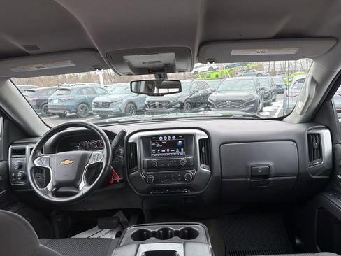 Used 2017 Chevrolet Silverado 1500 LT w/ LT Plus Package image 11