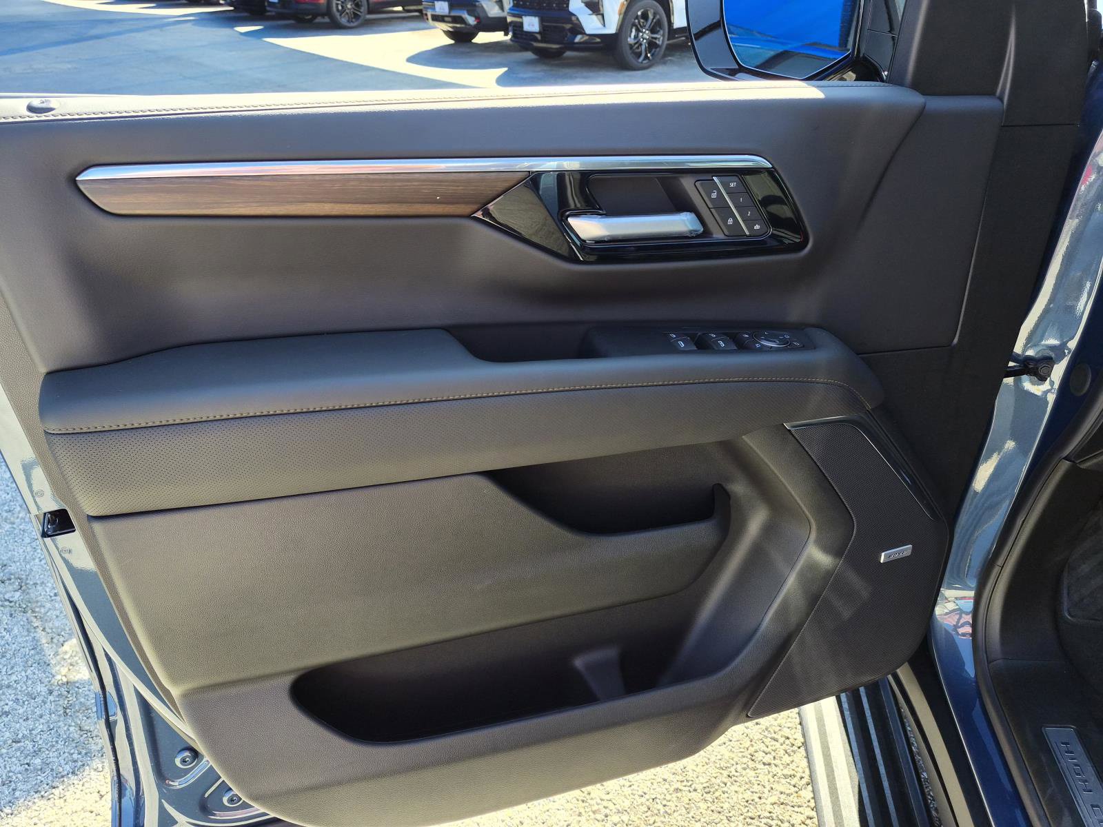 New 2027 Chevrolet Tahoe High Country AWD/4WD image 13