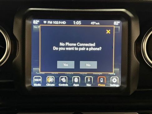 Used 2021 Jeep Wrangler Unlimited Sahara AWD/4WD image 24