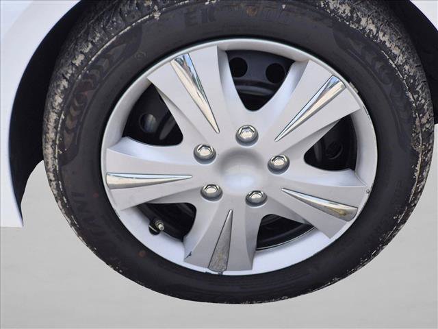 Used 2022 Toyota Corolla LE FWD image 16