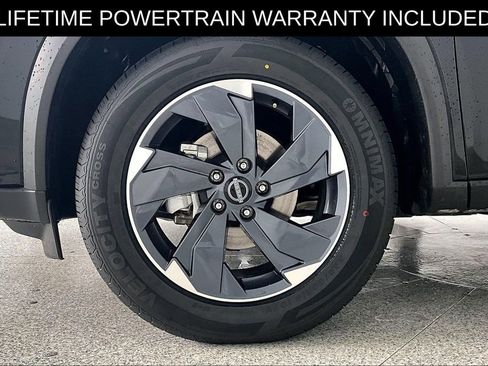 Used 2024 Nissan Rogue SV FWD image 12