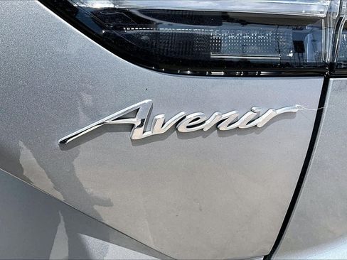 Used 2023 Buick Envision Avenir FWD image 10