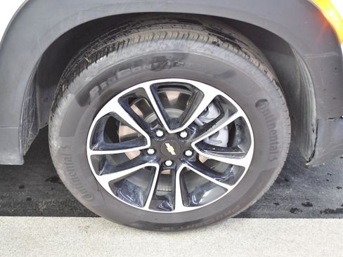 Used 2025 Chevrolet TrailBlazer LT FWD image 38