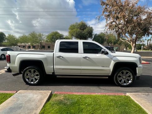Used 2018 GMC Sierra 1500 Denali w/ Denali Ultimate Package image 4