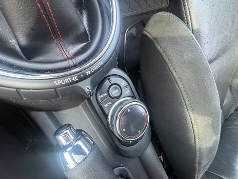Used 2014 MINI Cooper S FWD image 29
