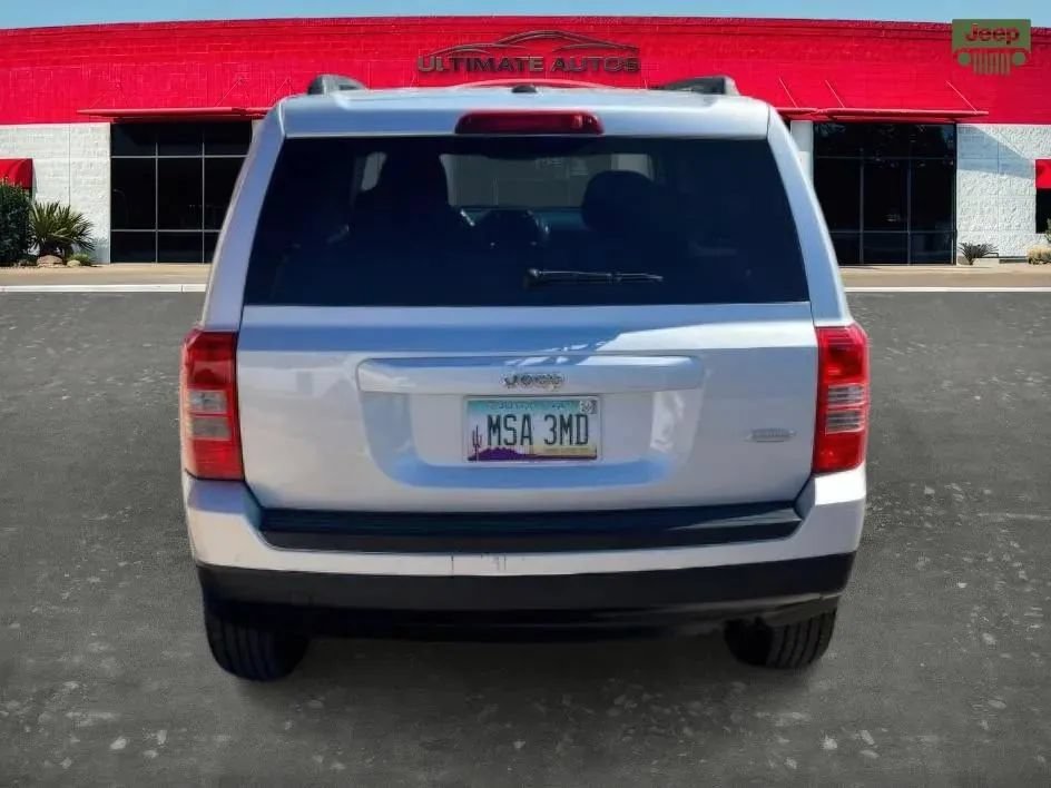 Used 2012 Jeep Patriot Latitude FWD image 8